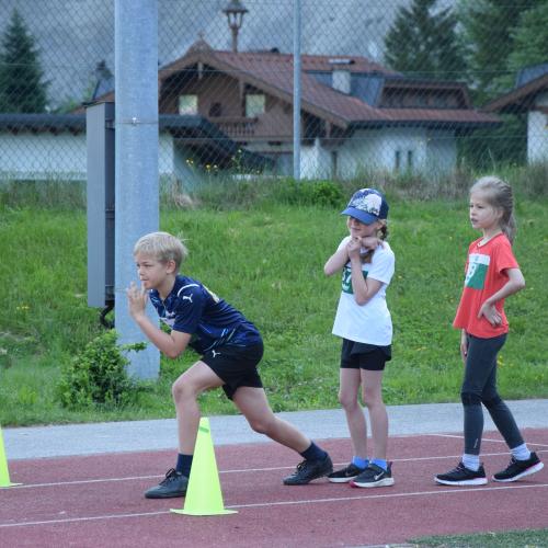 ASVÖ Sporttag am Kunstrasenplatz Mayrhofen