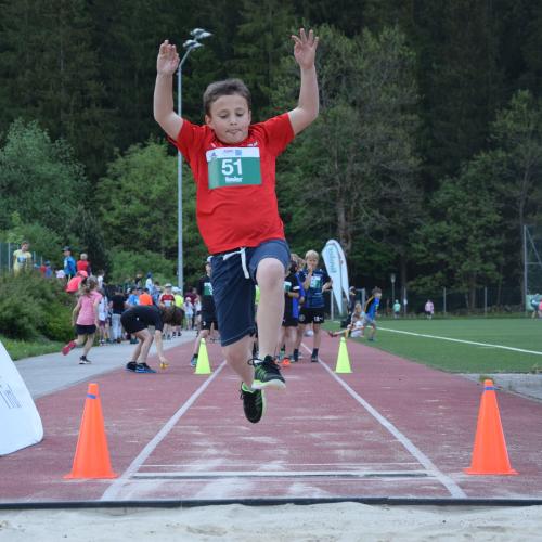 ASVÖ Sporttag am Kunstrasenplatz Mayrhofen