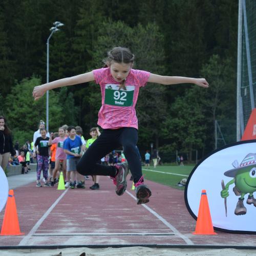 ASVÖ Sporttag am Kunstrasenplatz Mayrhofen