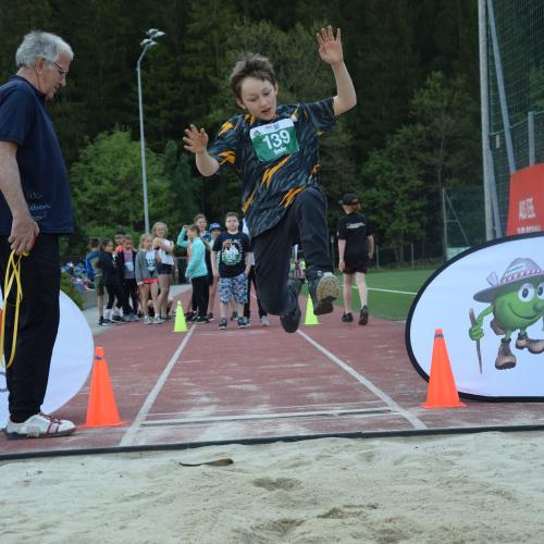 ASVÖ Sporttag am Kunstrasenplatz Mayrhofen