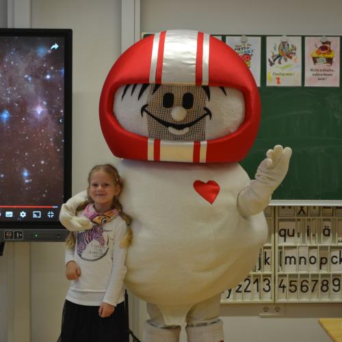 Helmi ist da