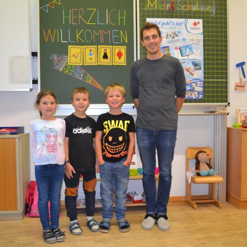 Erstklässler Ginzling mit Lehrer Lukas