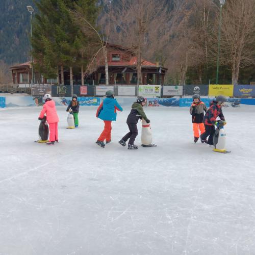 2. Projekttag - Eislaufen