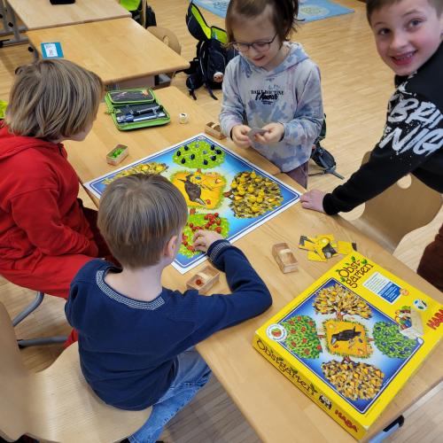  Freiarbeit und Lernspielen