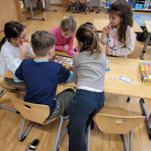  Freiarbeit und Lernspielen