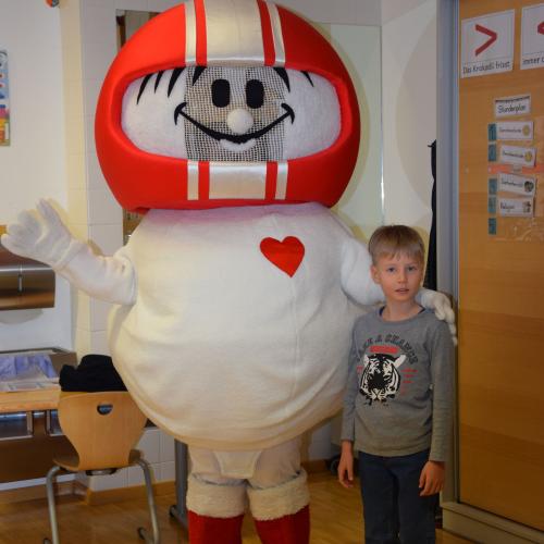 Helmi ist da!