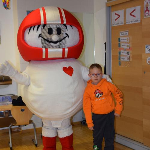 Helmi ist da!