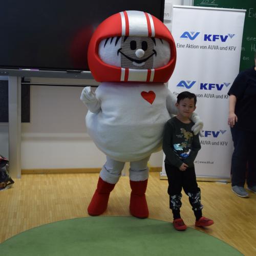 Helmi ist da!
