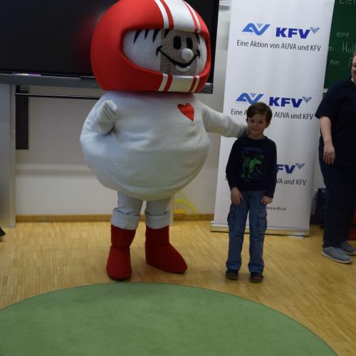 Helmi ist da!