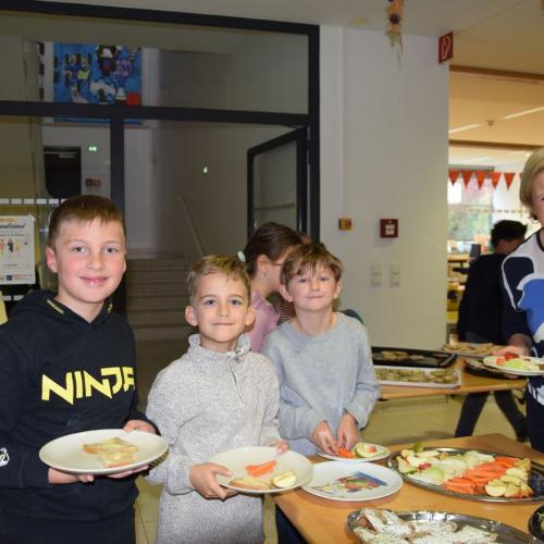 Brotbacken und Gesunde Jause