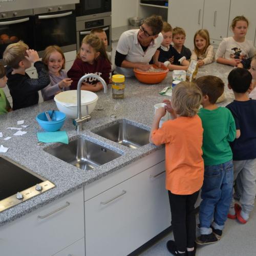 Brotbacken und Gesunde Jause