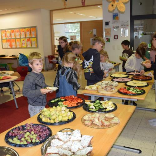 Brotbacken und Gesunde Jause