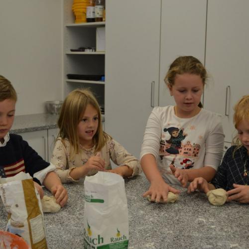 Brotbacken und Gesunde Jause