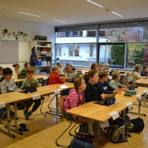 Online mit Köpfchen