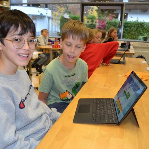 Online mit Köpfchen