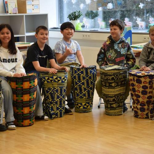 Trommeln im Musikunterricht