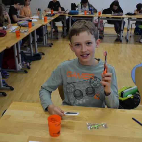 Zahnpflege mit Avomed