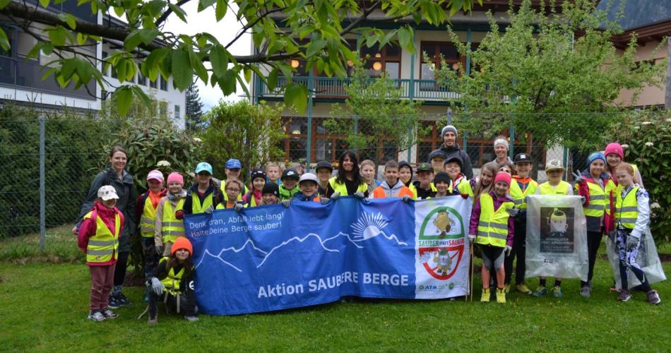Gruppenfoto - Sauber statt Saubär