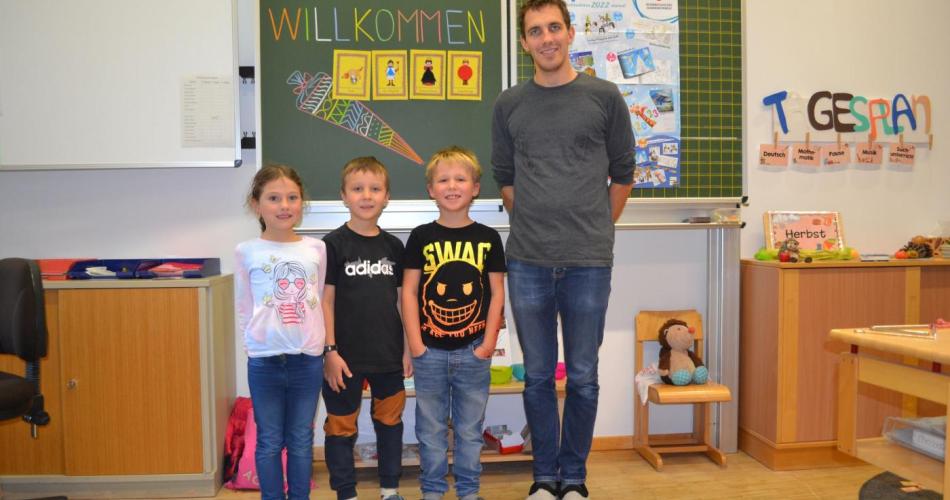 Erstklässler Ginzling mit Lehrer Lukas